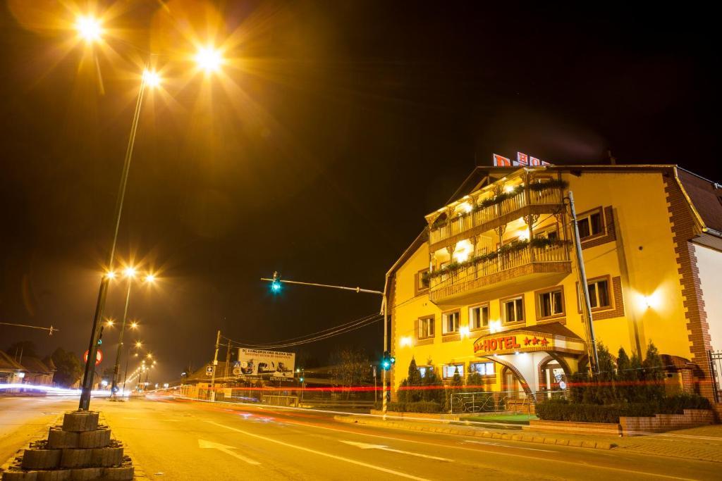 Hotel Darina Târgu-Mureş Eksteriør billede